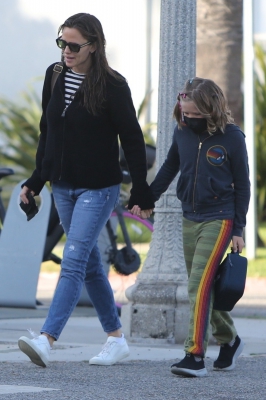 Out-and-About-Los-Angeles-with-Samuel-May-10-006.jpg