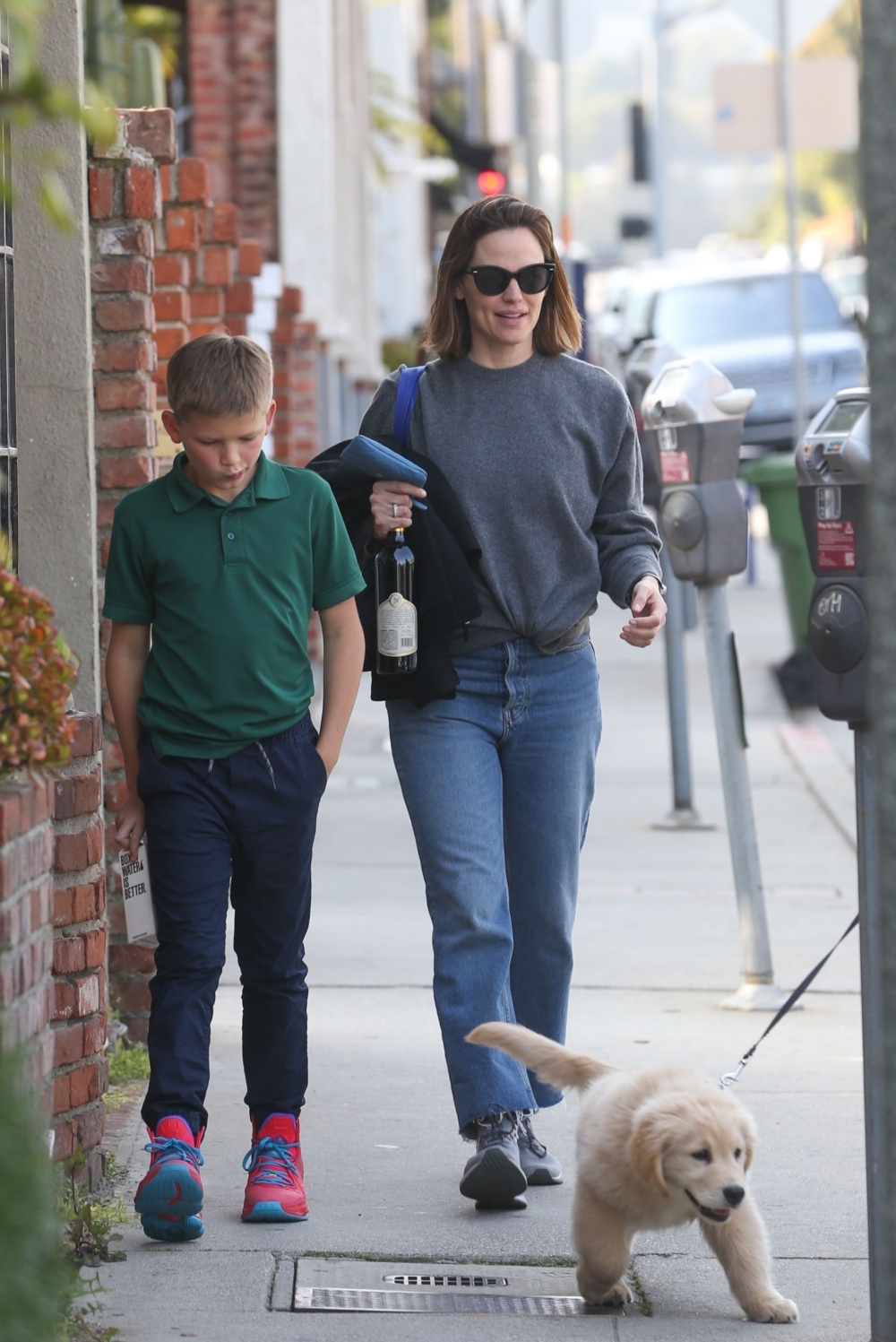Click to view full size image
==============
April-17-Out-and-About-with-Samuel-In-Santa-Monica-094.jpg April-17-Out-and-About-with-Samuel-In-Santa-Monica-094.jpg