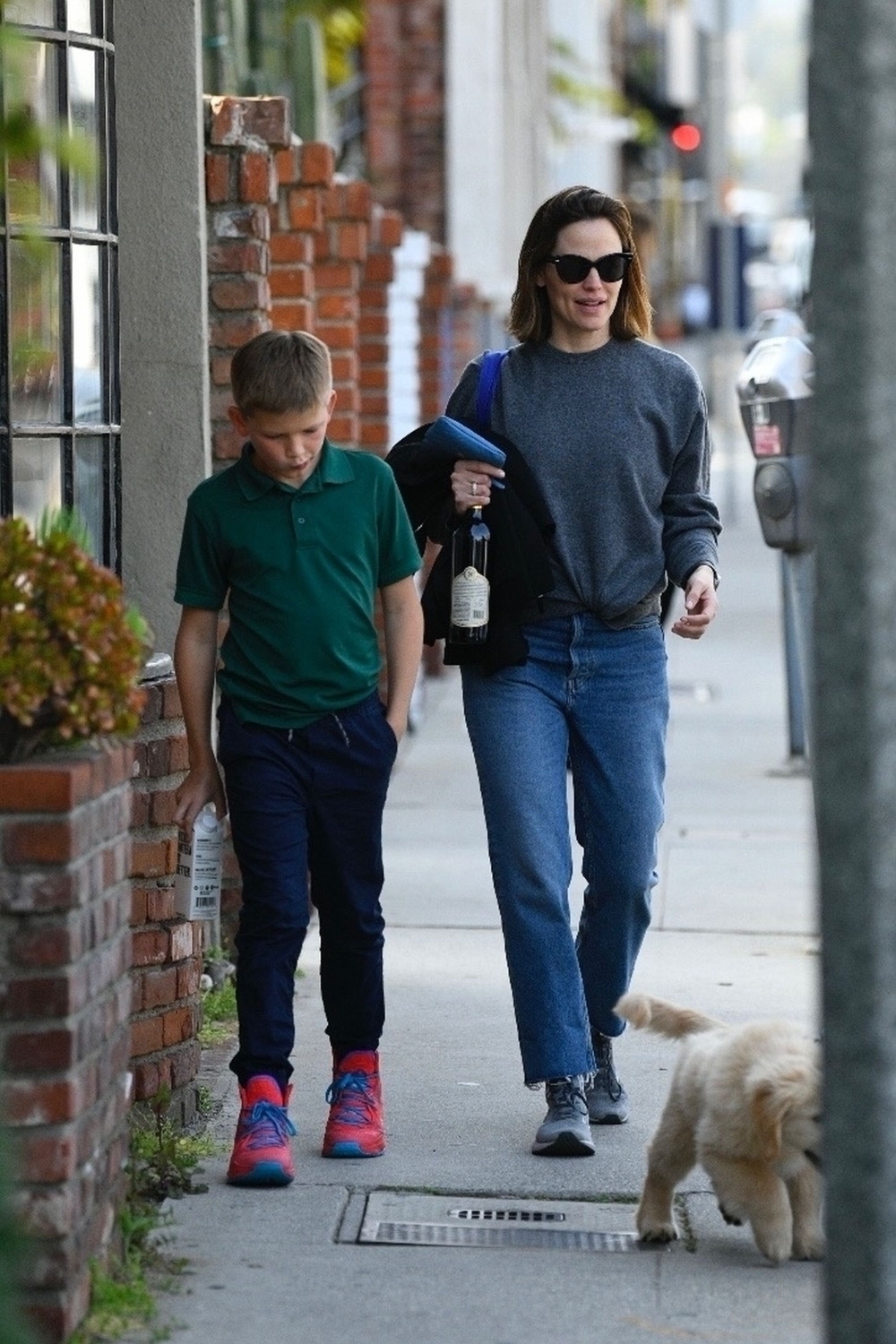 Click to view full size image
==============
April-17-Out-and-About-with-Samuel-In-Santa-Monica-130.jpg April-17-Out-and-About-with-Samuel-In-Santa-Monica-130.jpg