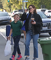 Filename=April-17-Out-and-About-with-Samuel-In-Santa-Monica-053.jpg
Filesize=448KiB
Dimensions=1999x3000
Date added=Apr 22, 2023 April-17-Out-and-About-with-Samuel-In-Santa-Monica-053.jpg