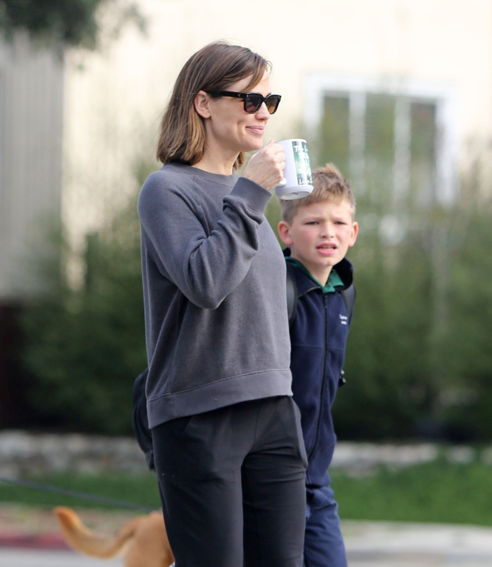 April-25-Out-and-About-in-Santa-Monica-28.jpg