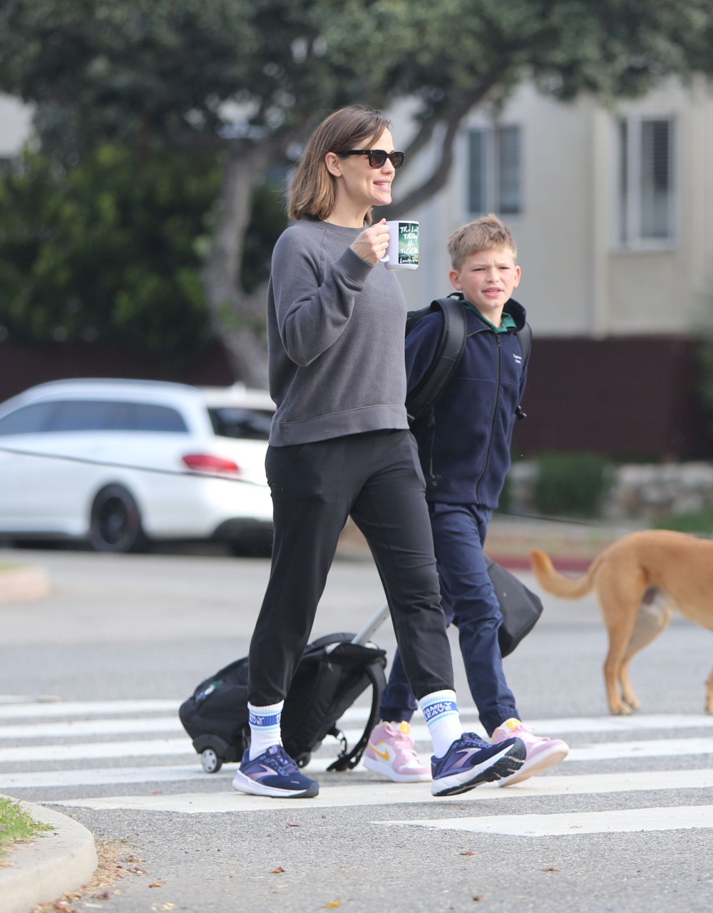 Click to view full size image
==============
April-25-Out-and-About-in-Santa-Monica-31.jpg April-25-Out-and-About-in-Santa-Monica-31.jpg