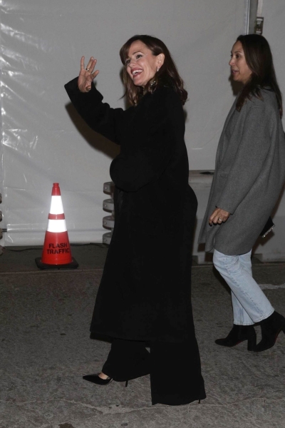Click to view full size image
==============
Feb-22-Greets-some-fans-at-the-Party-Down-Premiere-in-Westwood-20.jpg Feb-22-Greets-some-fans-at-the-Party-Down-Premiere-in-Westwood-20.jpg