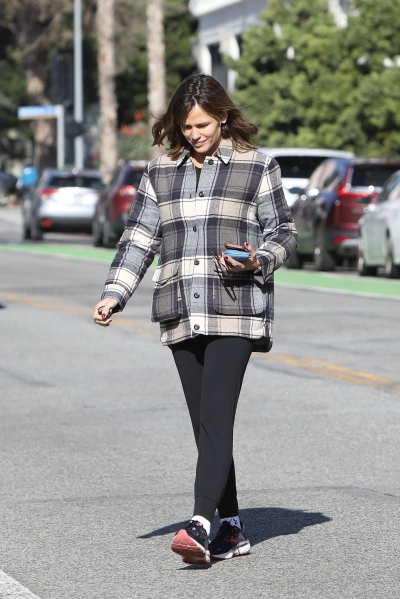 January-19-Out-and-About-in-Santa-Monica-073.jpg