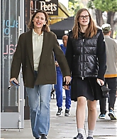 23-Out-and-About-with-Violet-13.jpg