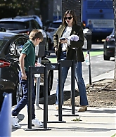 24-Mar-Out-and-About-in-Santa-Monica-with-Samuel-11.jpg