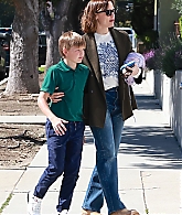 Filename=24-Mar-Out-and-About-in-Santa-Monica-with-Samuel-49.jpg
Filesize=549KiB
Dimensions=1633x2449
Date added=Mar 26, 2023 24-Mar-Out-and-About-in-Santa-Monica-with-Samuel-49.jpg