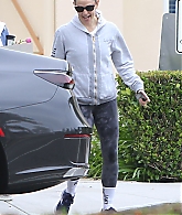 11-Out-and-About-in-Santa-Monica-03.jpg