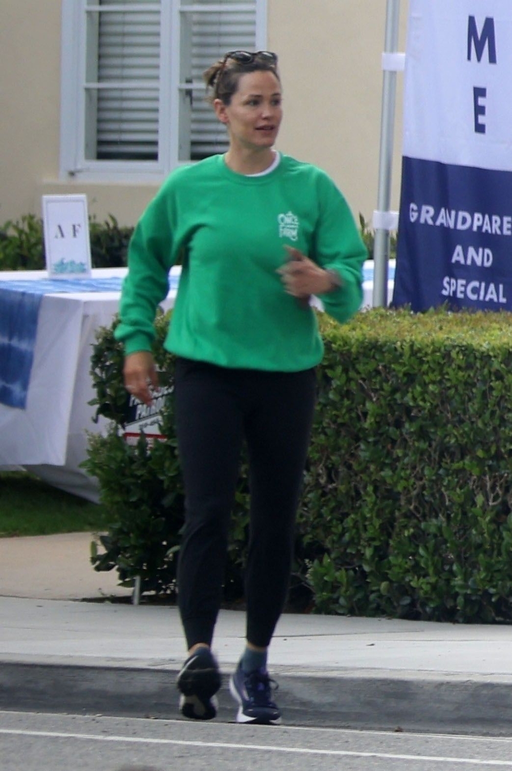 12-Out-And-About-in-LA-02.jpg