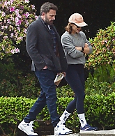 17-Spotted-with-Ben-Affleck-in-LA-07.jpg