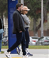 17-Spotted-with-Ben-Affleck-in-LA-11.jpg