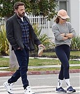 17-Spotted-with-Ben-Affleck-in-LA-16.jpg