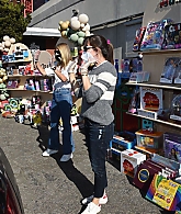 Filename=Dec-13-Baby2Baby-s-Holiday-Drive-Thru-Distribution-Presented-By-FRAME-15.jpg
Filesize=1584KiB
Dimensions=4928x3280
Date added=Apr 02, 2023 Dec-13-Baby2Baby-s-Holiday-Drive-Thru-Distribution-Presented-By-FRAME-15.jpg
