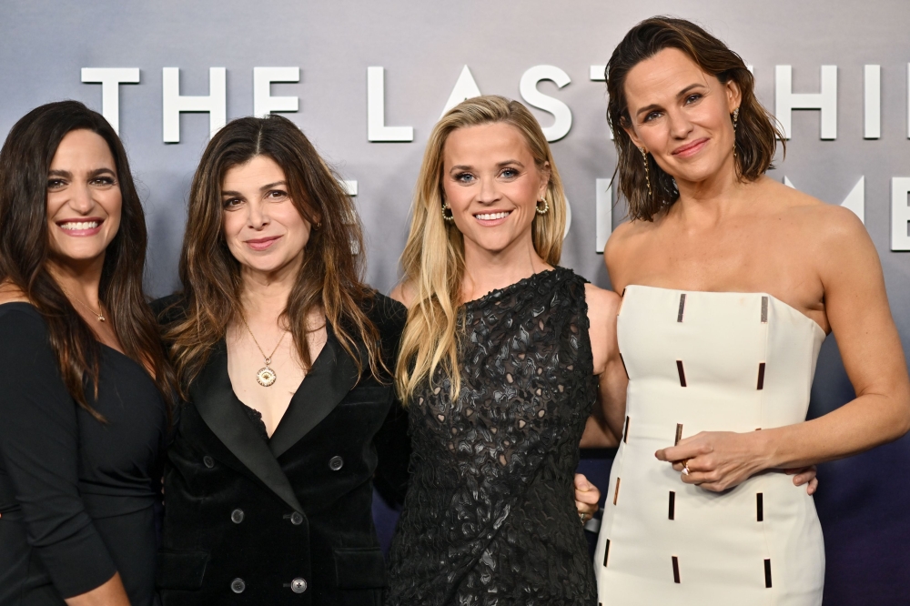 13-April-The-Last-Thing-He-Told-Me-Premiere-Red-Carpet-375.jpg