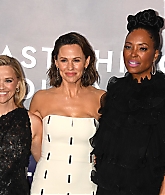 13-April-The-Last-Thing-He-Told-Me-Premiere-Red-Carpet-150.jpg