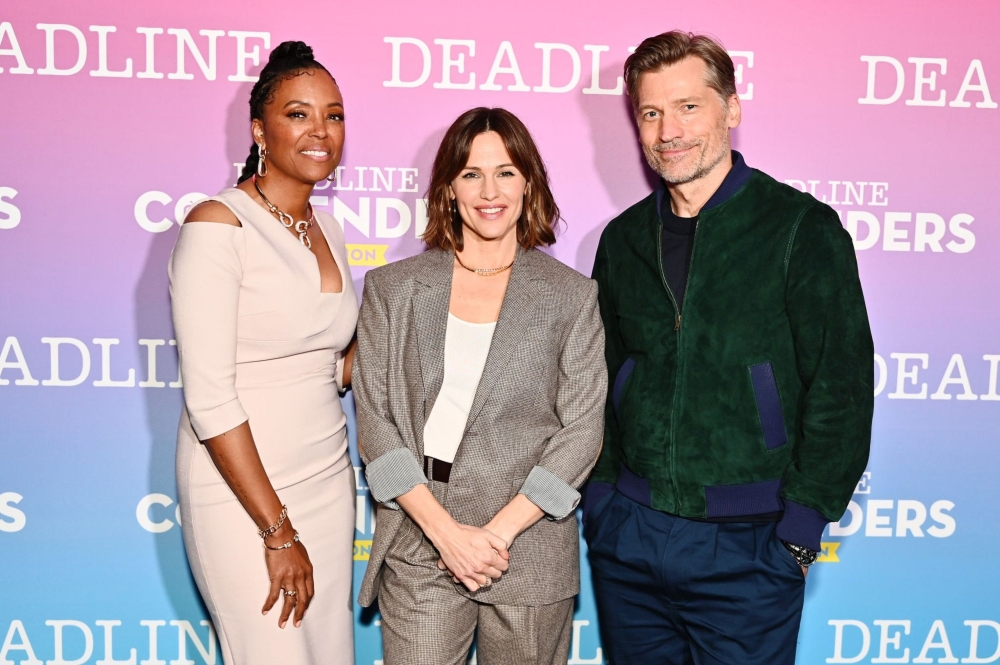 14-April-AppleTV-Screening-Event-The-Last-Thing-He-Told-Me-09.jpg