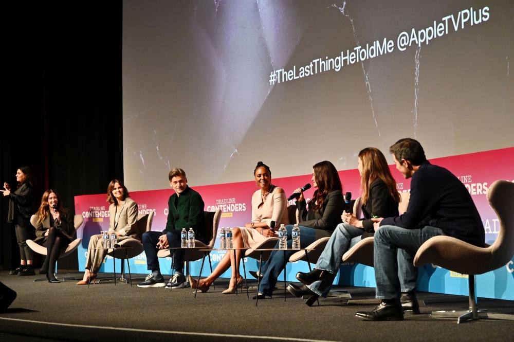 Click to view full size image
==============
14-April-AppleTV-Screening-Event-The-Last-Thing-He-Told-Me-36.jpg 14-April-AppleTV-Screening-Event-The-Last-Thing-He-Told-Me-36.jpg