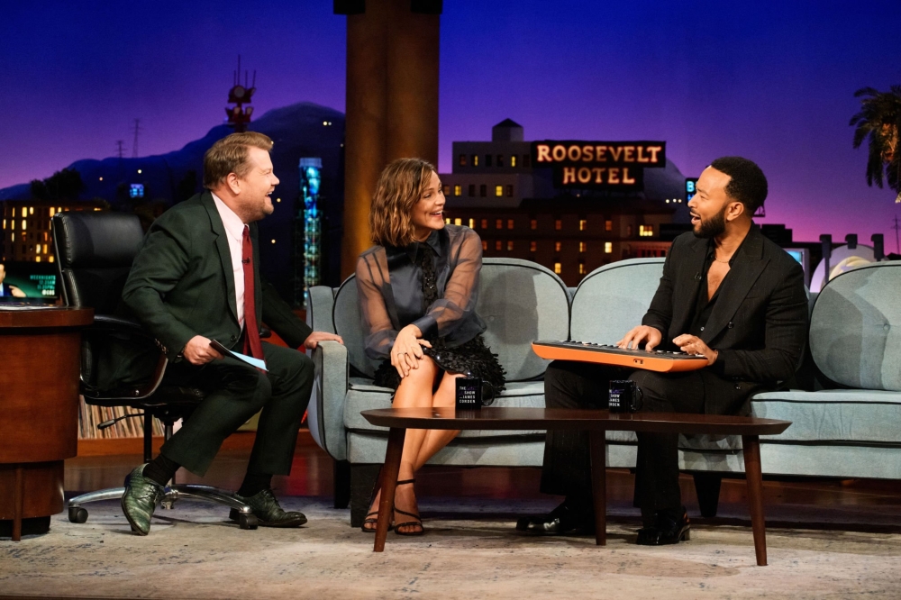 Click to view full size image
==============
April-18-The-Late-Late-Show-with-James-Corden-04.jpg April-18-The-Late-Late-Show-with-James-Corden-04.jpg