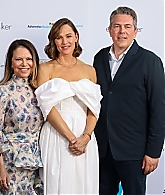 Filename=18-May-Host-Event-Benefitting-The-St-Helena-02.jpg
Filesize=597KiB
Dimensions=4464x2975
Date added=May 20, 2023 18-May-Host-Event-Benefitting-The-St-Helena-02.jpg