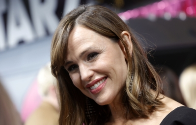 Click to view full size image
==============
Feb-22-Party-Down-Season-03-Premiere-LA-340.jpg Feb-22-Party-Down-Season-03-Premiere-LA-340.jpg