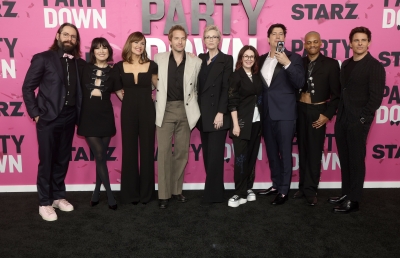 Click to view full size image
==============
Feb-22-Party-Down-Season-03-Premiere-LA-492.jpg Feb-22-Party-Down-Season-03-Premiere-LA-492.jpg