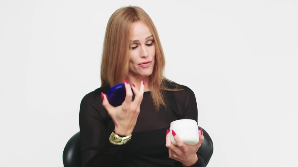 Click to view full size image
==============
Jennifer-Reacts-to-Tik-Tok-Trends-Allure-104.jpg Jennifer-Reacts-to-Tik-Tok-Trends-Allure-104.jpg