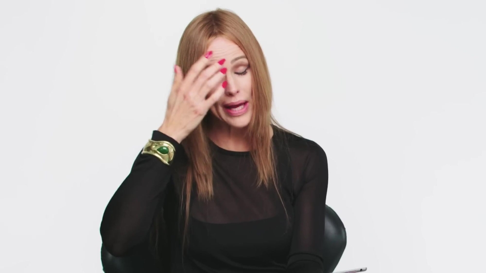 Jennifer-Reacts-to-Tik-Tok-Trends-Allure-144.jpg
