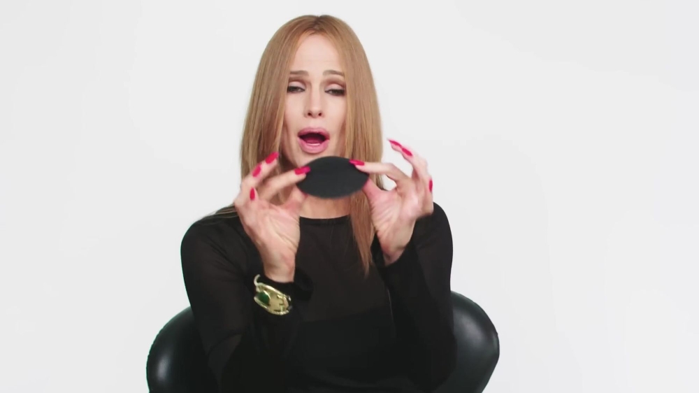 Click to view full size image
==============
Jennifer-Reacts-to-Tik-Tok-Trends-Allure-284.jpg Jennifer-Reacts-to-Tik-Tok-Trends-Allure-284.jpg
