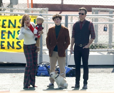 Click to view full size image
==============
On-Set-February-22-016.jpg On-Set-February-22-016.jpg