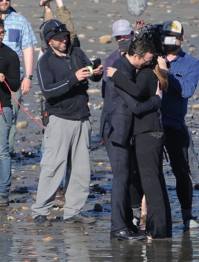 Click to view full size image
==============
The-Tribe-Of-Palos-Verdes-On-Set-106.jpg The-Tribe-Of-Palos-Verdes-On-Set-106.jpg