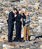 Filename=The-Tribe-Of-Palos-Verdes-On-Set-032.jpg
Filesize=1598KiB
Dimensions=3600x3295
Date added=Dec 30, 2022 The-Tribe-Of-Palos-Verdes-On-Set-032.jpg
