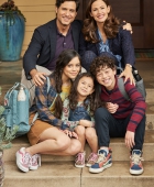 Filename=Yes-Day-Promotional-Photos-01.jpg
Filesize=4572KiB
Dimensions=4480x6720
Date added=May 21, 2022 Yes-Day-Promotional-Photos-01.jpg