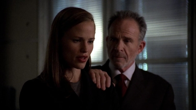 01-The-Enemy-Walks-In-395.jpg