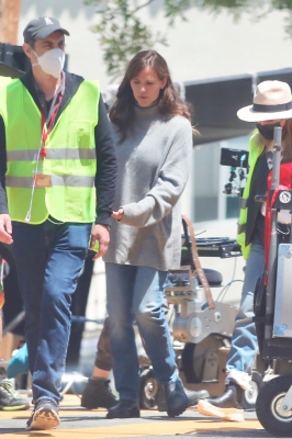 On-Set-The-Last-Thing-He-Told-Me-May-09-026.jpg