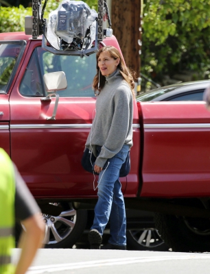 On-Set-The-Last-Thing-He-Told-Me-May-09-061.jpg