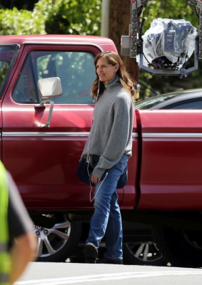 Click to view full size image
==============
On-Set-The-Last-Thing-He-Told-Me-May-09-062.jpg On-Set-The-Last-Thing-He-Told-Me-May-09-062.jpg