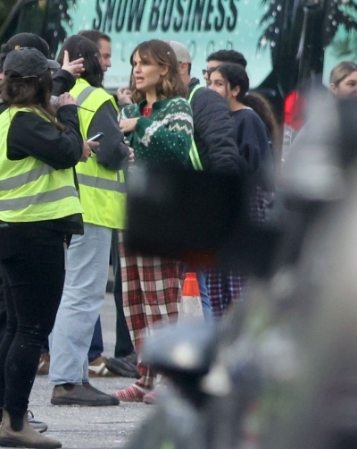 Click to view full size image
==============
On-Set-January-24-16.jpg On-Set-January-24-16.jpg