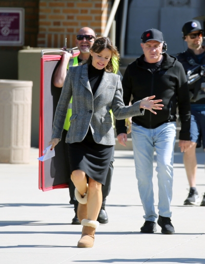 Click to view full size image
==============
On-Set-February-15-30.jpg On-Set-February-15-30.jpg