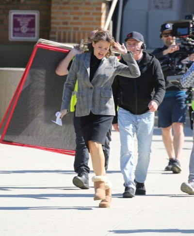 Click to view full size image
==============
On-Set-February-15-32.jpg On-Set-February-15-32.jpg