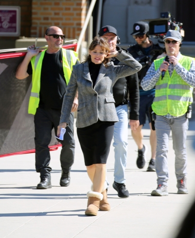 Click to view full size image
==============
On-Set-February-15-34.jpg On-Set-February-15-34.jpg