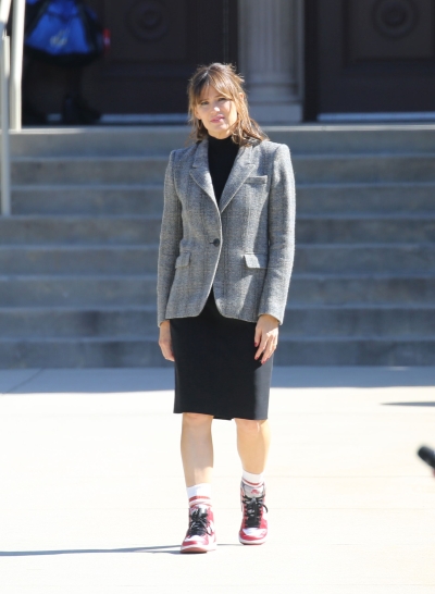 Click to view full size image
==============
On-Set-February-15-57.jpg On-Set-February-15-57.jpg