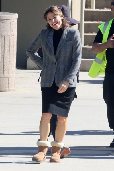 Click to view full size image
==============
On-Set-February-15-10.jpg On-Set-February-15-10.jpg