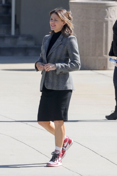 Click to view full size image
==============
On-Set-February-15-19.jpg On-Set-February-15-19.jpg