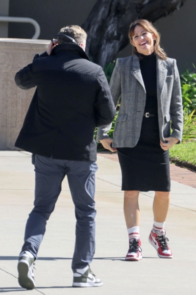 Click to view full size image
==============
On-Set-February-15-30.jpg On-Set-February-15-30.jpg
