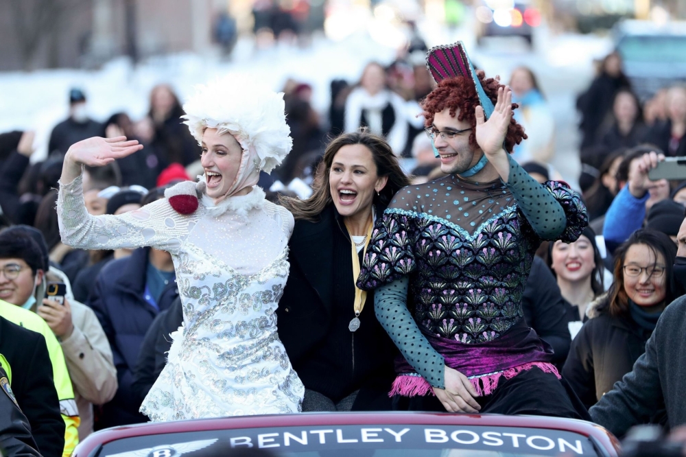 Feb_05_-_Honored_As_Hasty_Pudding_Woman_Of_The_Year_-_37.jpg