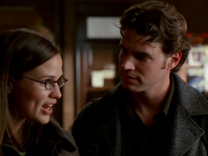 S01E09-Thanksgiving-020.jpg