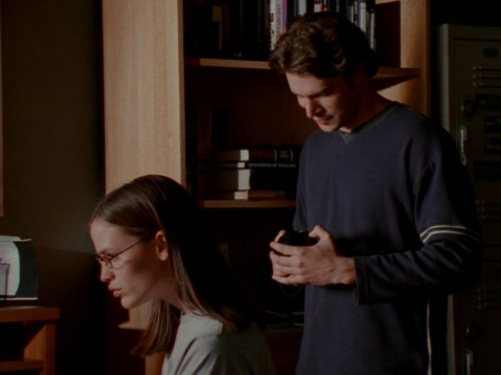 S01E09-Thanksgiving-185.jpg S01E09-Thanksgiving-185.jpg