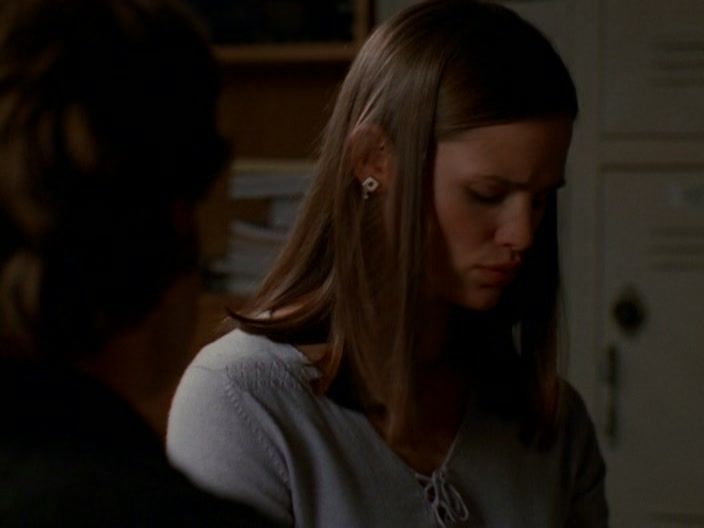 S01E09-Thanksgiving-205.jpg S01E09-Thanksgiving-205.jpg