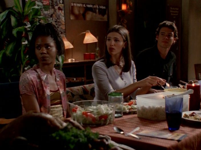 S01E09-Thanksgiving-286.jpg