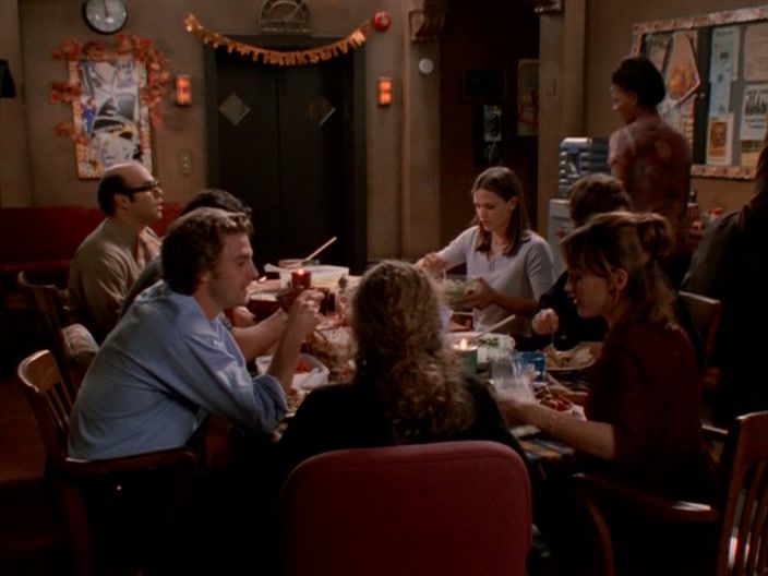 S01E09-Thanksgiving-297.jpg S01E09-Thanksgiving-297.jpg